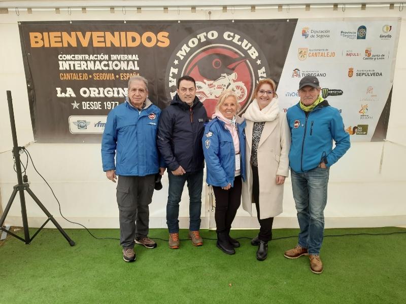 Miles de motos rugen por las carreteras de la provincia con la celebración de La Leyenda Continúa