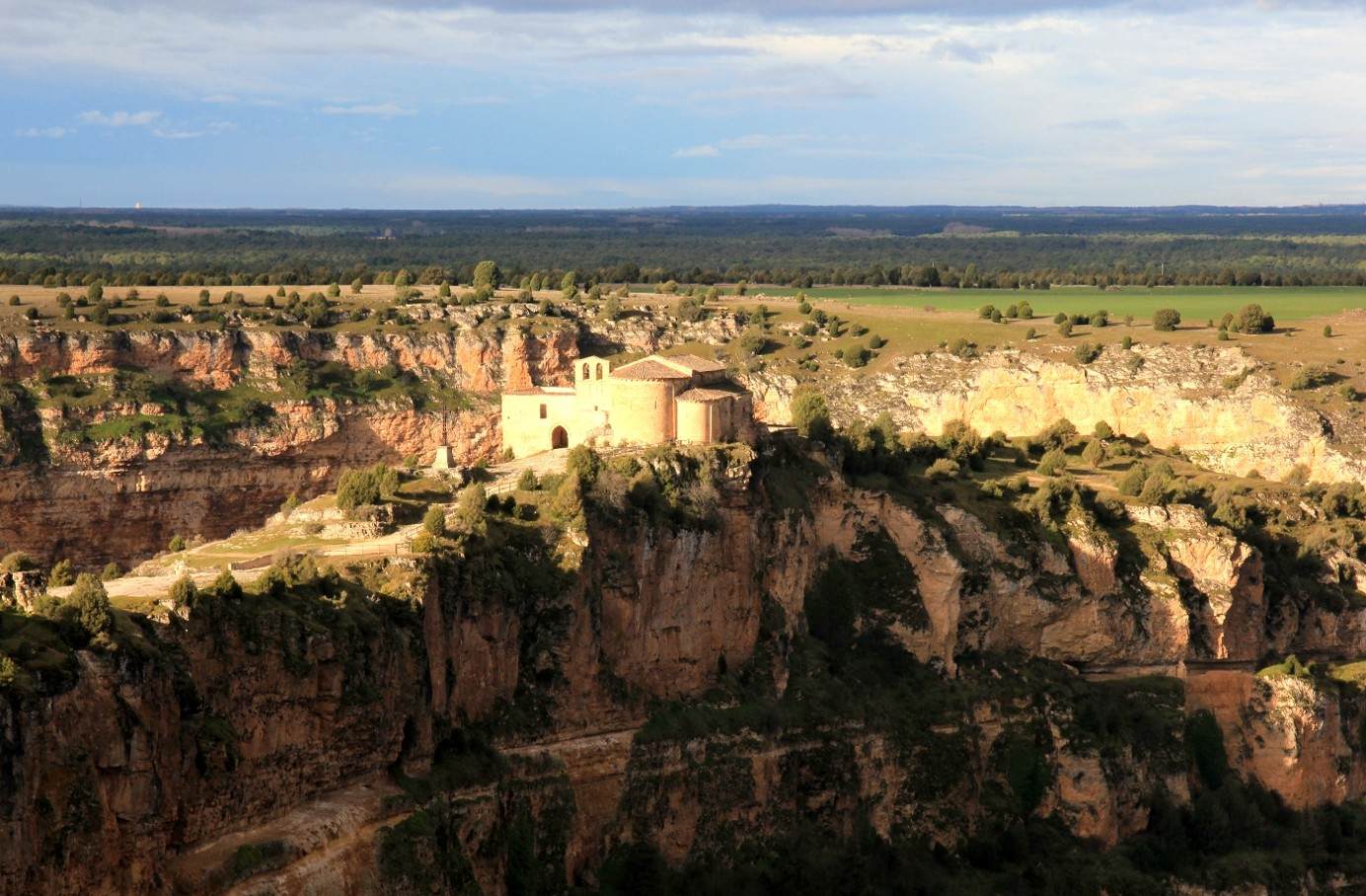 El Camino de San Frutos propone cinco etapas para los caminantes