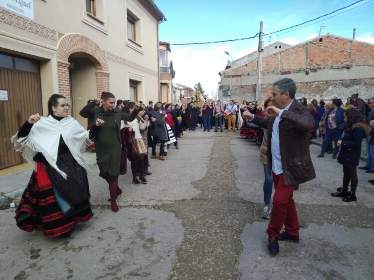 Fuentepelayo celebra la fiesta de la Virgen de las Candelas